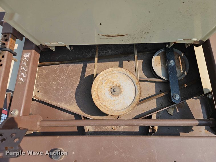 image for item EO4603 2008 Grasshopper 432 ZTR lawn mower