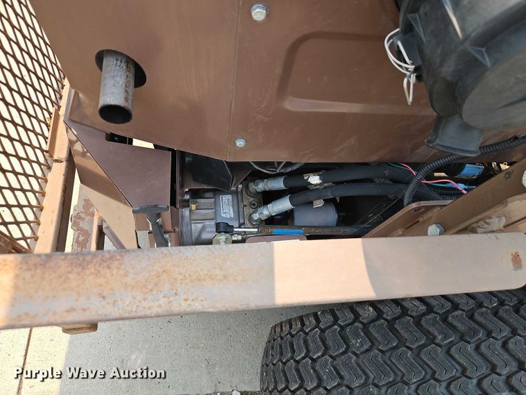 image for item EO4603 2008 Grasshopper 432 ZTR lawn mower