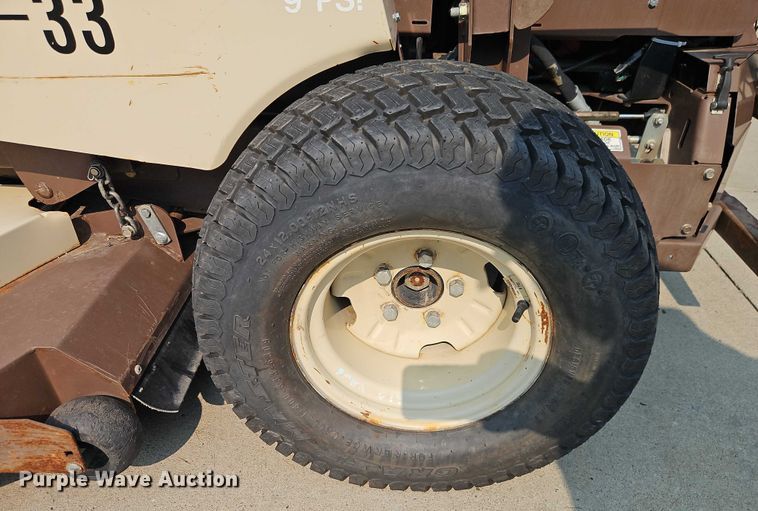 image for item EO4603 2008 Grasshopper 432 ZTR lawn mower