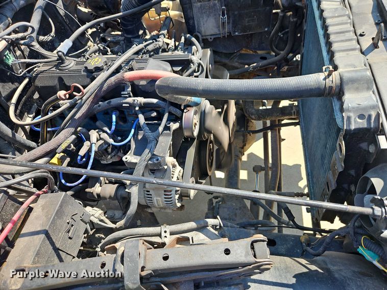 image for item EO4608 1994 Jeep Wrangler S SUV