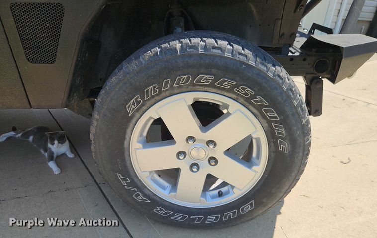 image for item EO4608 1994 Jeep Wrangler S SUV