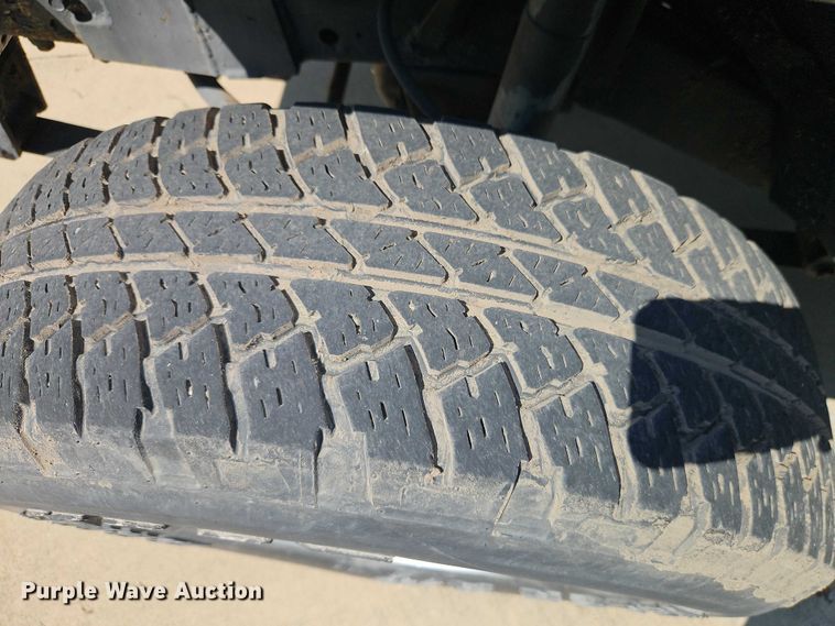 image for item EO4608 1994 Jeep Wrangler S SUV