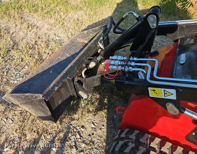 image for item EO4610 2024 EGN EG380T compact utility loader