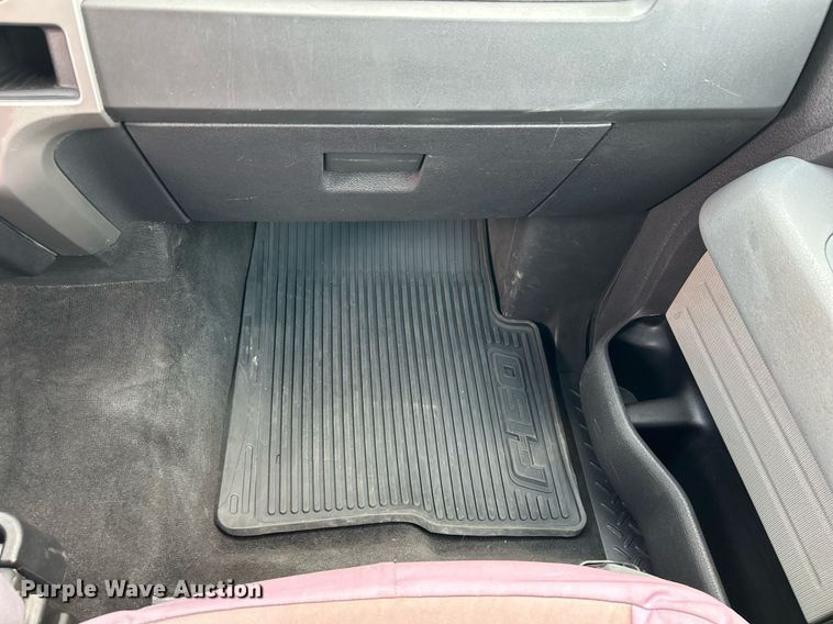 image for item EQ0523 2013 Ford F150 SuperCab pickup truck