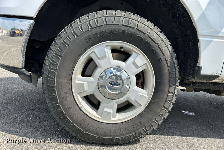 image for item EQ0523 2013 Ford F150 SuperCab pickup truck