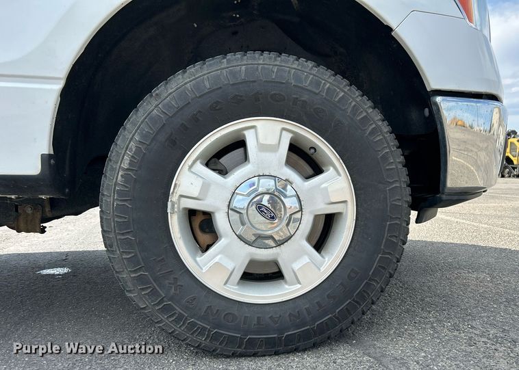 image for item EQ0523 2013 Ford F150 SuperCab pickup truck