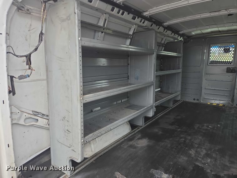 image for item EQ2617 2014 Chevrolet Express van