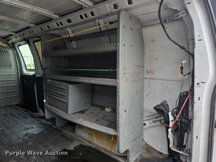 image for item EQ2617 2014 Chevrolet Express van