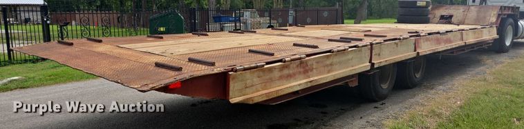 image for item EQ2630 1973 SCHW Drop Deck Trailer