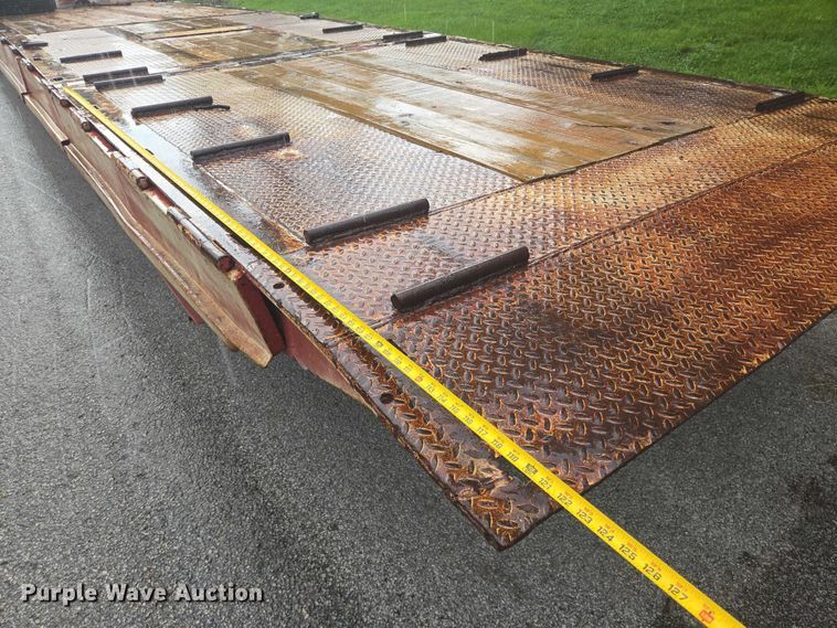 image for item EQ2630 1973 SCHW Drop Deck Trailer