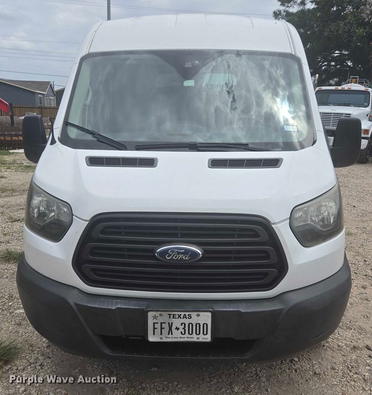 image for item EQ4063 2015 Ford Transit 350 delivery van