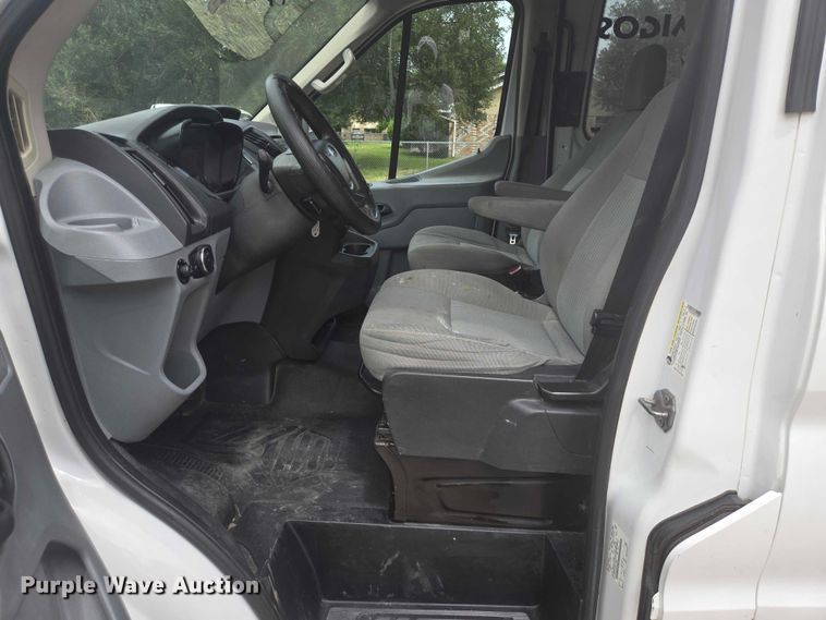 image for item EQ4063 2015 Ford Transit 350 delivery van