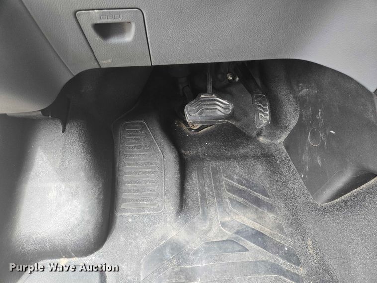 image for item EQ4063 2015 Ford Transit 350 delivery van