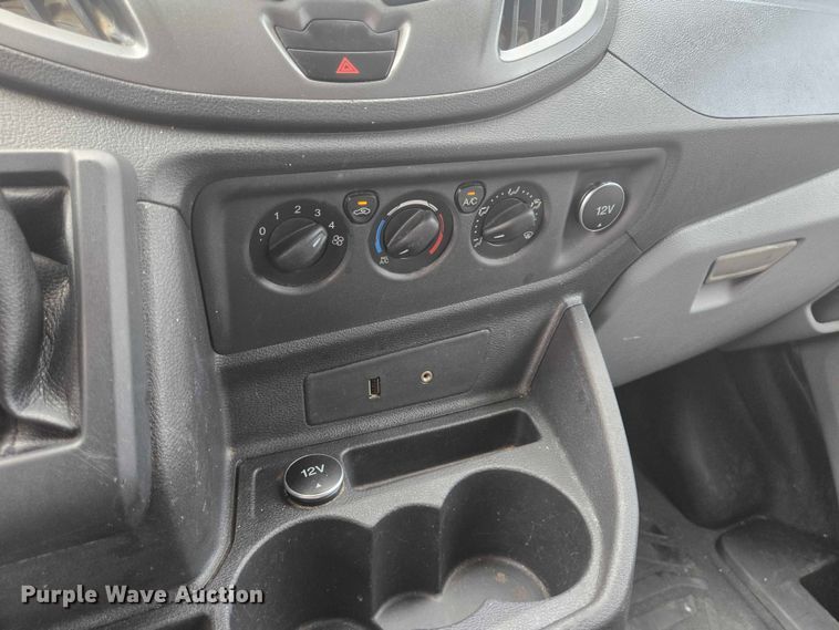 image for item EQ4063 2015 Ford Transit 350 delivery van