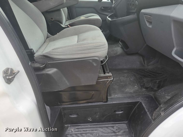 image for item EQ4063 2015 Ford Transit 350 delivery van