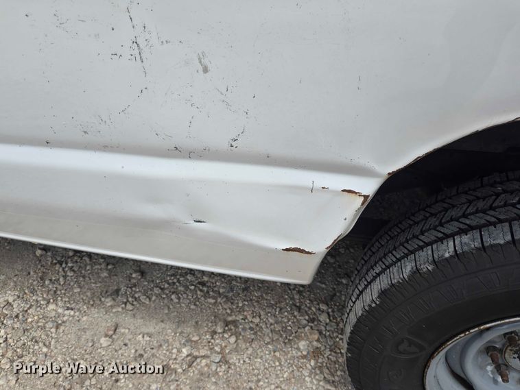 image for item EQ4064 2011 Ford E350 van