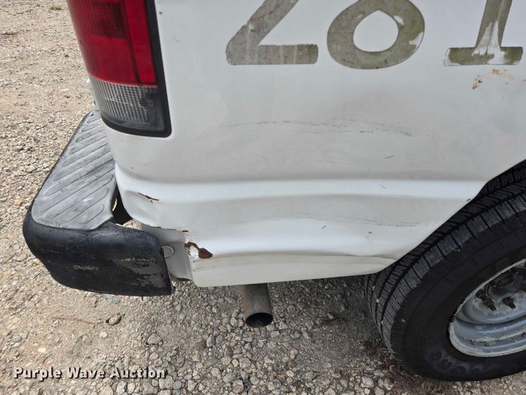 image for item EQ4064 2011 Ford E350 van