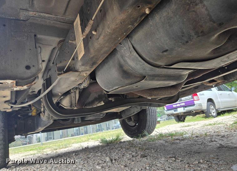 image for item EQ4064 2011 Ford E350 van