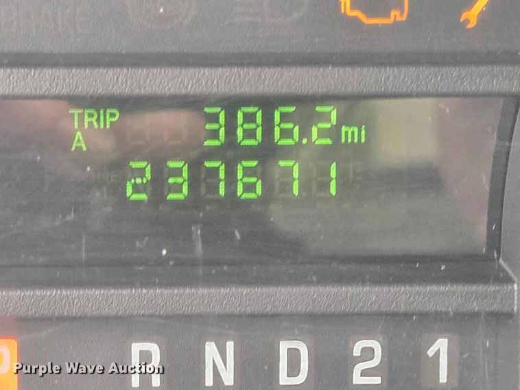 image for item EQ4064 2011 Ford E350 van