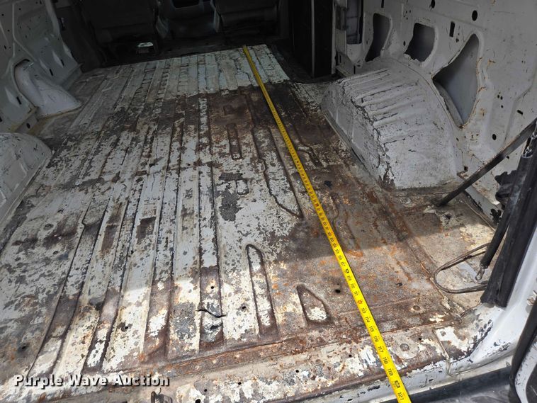 image for item EQ4064 2011 Ford E350 van