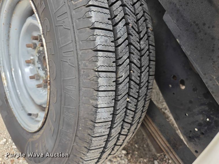 image for item EQ4064 2011 Ford E350 van