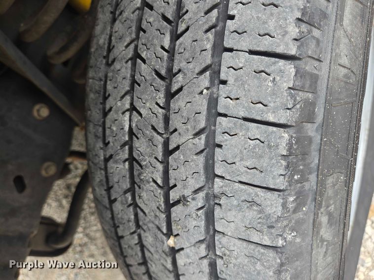 image for item EQ4064 2011 Ford E350 van