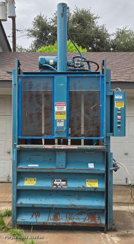 image for item EQ4072 Marathon baler