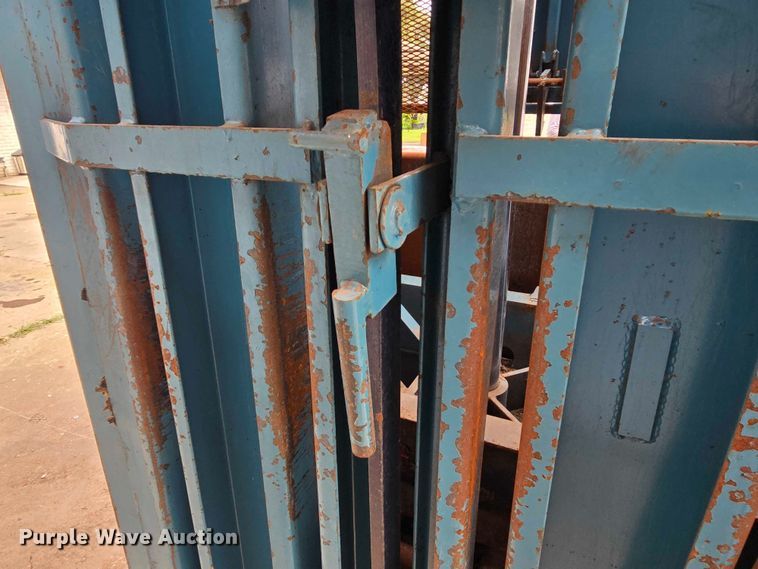 image for item EQ4072 Marathon baler