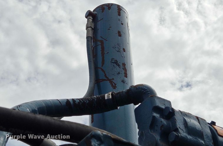 image for item EQ4072 Marathon baler