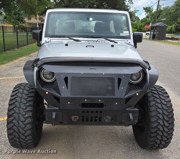 image for item EQ4073 2012 Jeep Wrangler Unlimited SUV