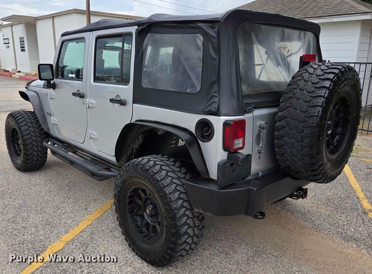 image for item EQ4073 2012 Jeep Wrangler Unlimited SUV