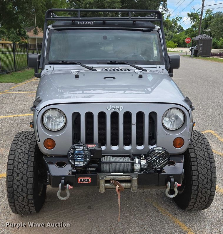 image for item EQ4074 2013 Jeep Wrangler Unlimited Rubicon SUV