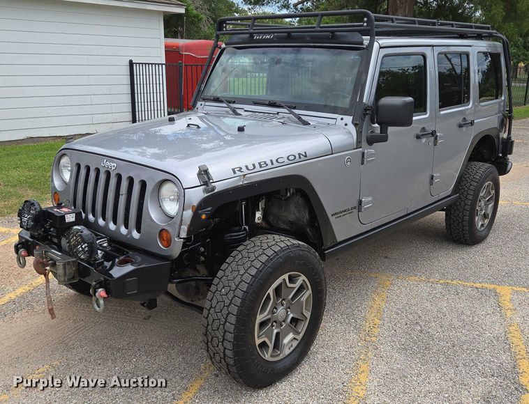 image for item EQ4074 2013 Jeep Wrangler Unlimited Rubicon SUV