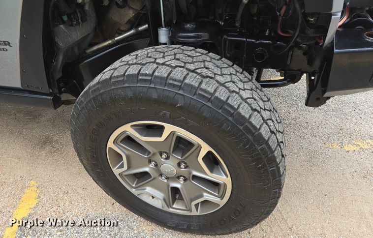 image for item EQ4074 2013 Jeep Wrangler Unlimited Rubicon SUV