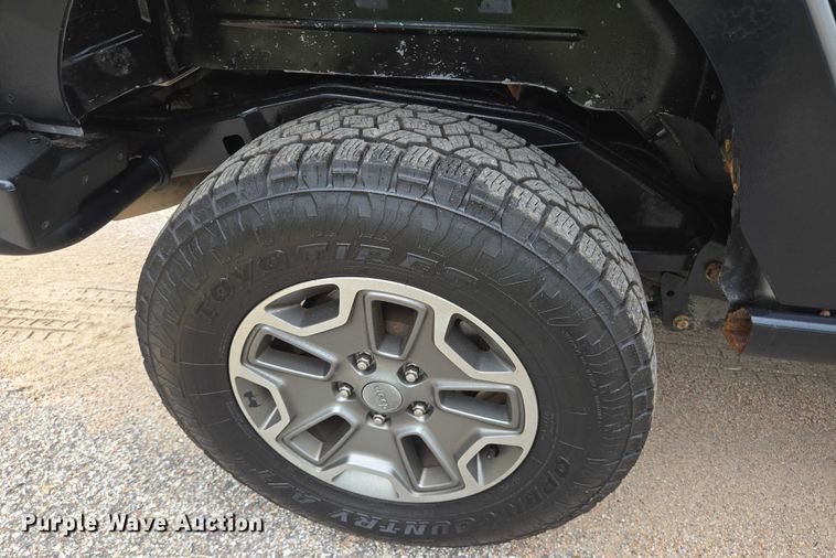 image for item EQ4074 2013 Jeep Wrangler Unlimited Rubicon SUV