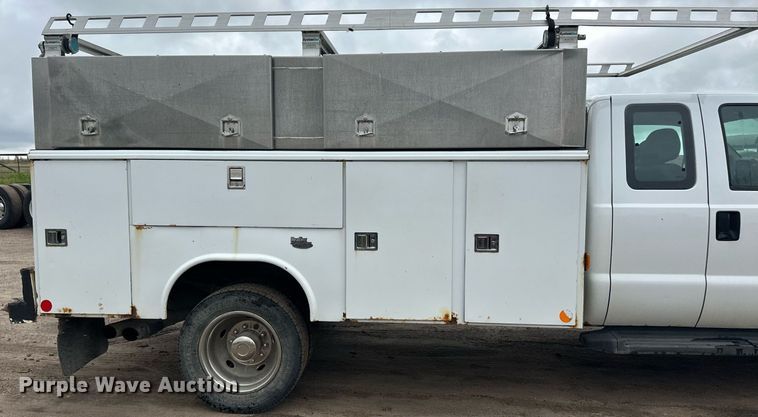 image for item EQ4712 2012 Ford F550 SuperCab utility / service truck