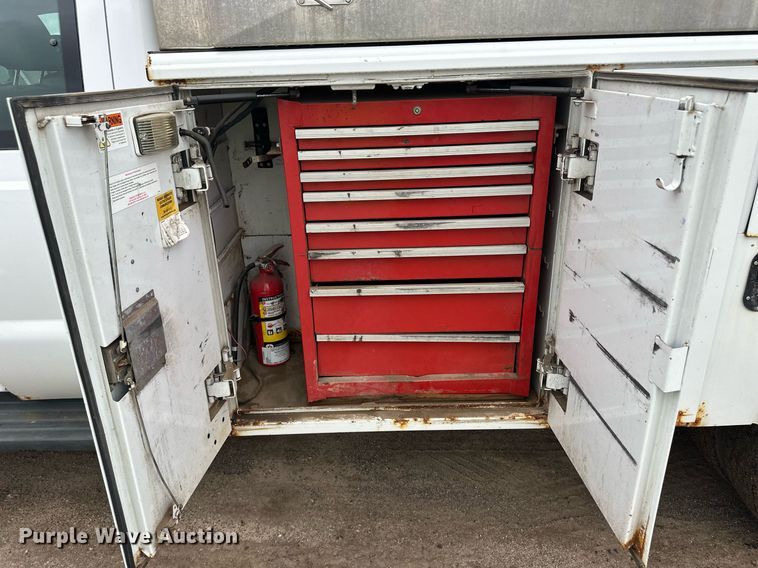 image for item EQ4712 2012 Ford F550 SuperCab utility / service truck