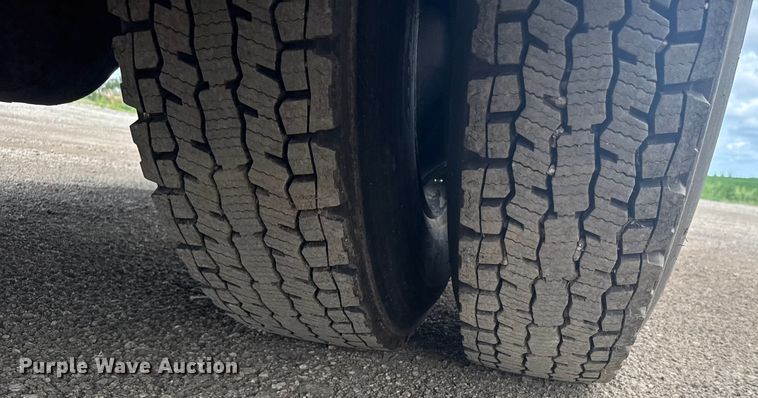 image for item ER2227 2011 Thomas Built school bus