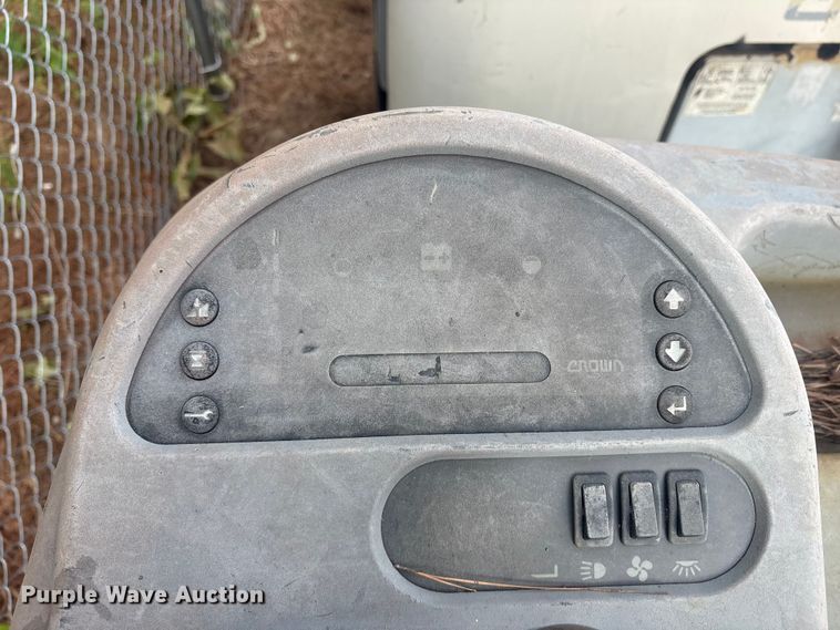 image for item ET7001 Crown RR 5000 Series order picker