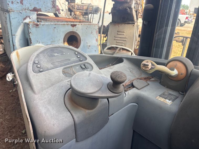 image for item ET7002 Crown RR 5200 Series order picker