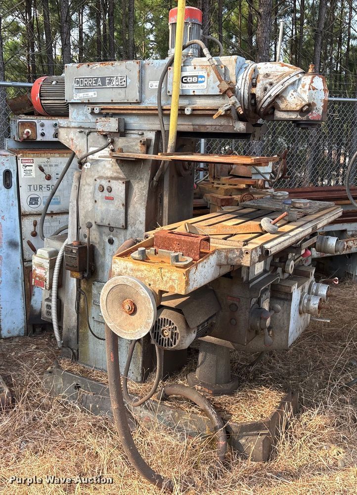 image for item ET7003 Correa F2UE milling machine