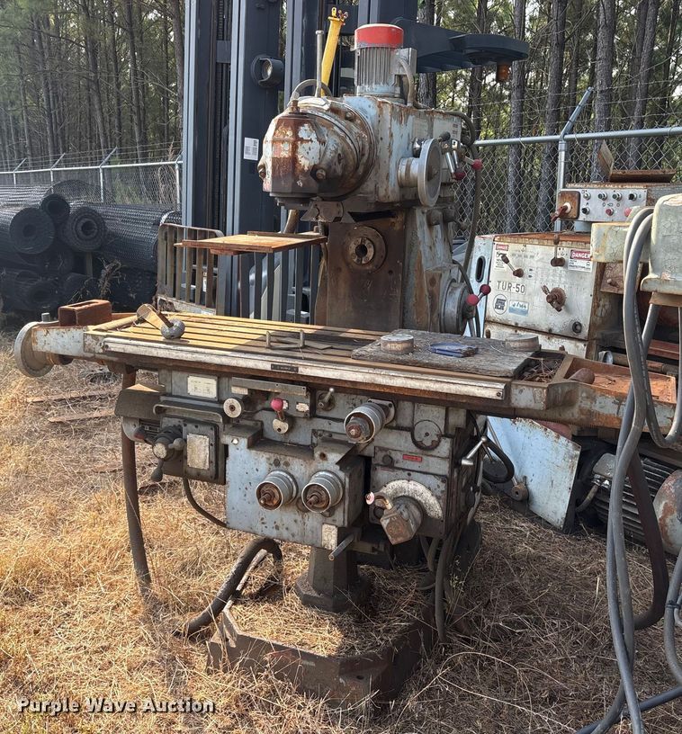 image for item ET7003 Correa F2UE milling machine