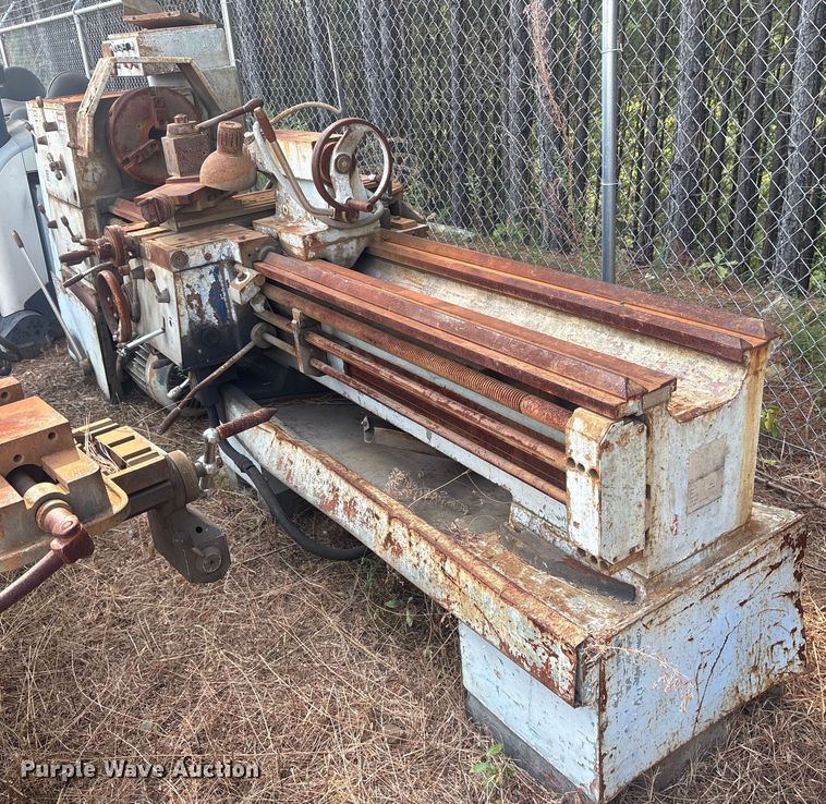 image for item ET7004 Ponar Wrockar TUR-50 lathe