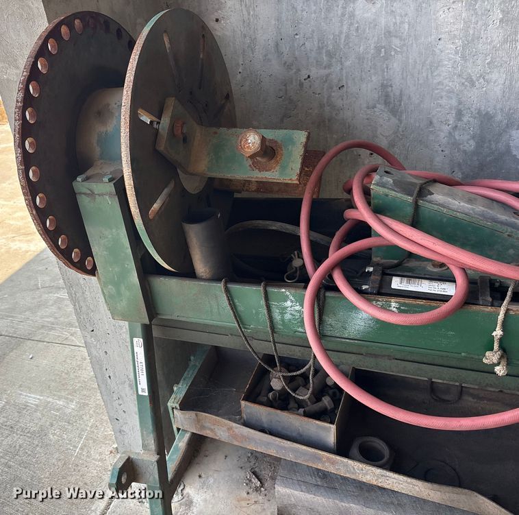 image for item ET7011 Hydraulic cylinder repair bench