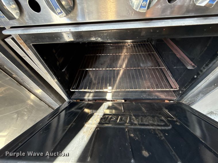 image for item EU2061 2000 Workhorse 1 Ton Nominal food truck