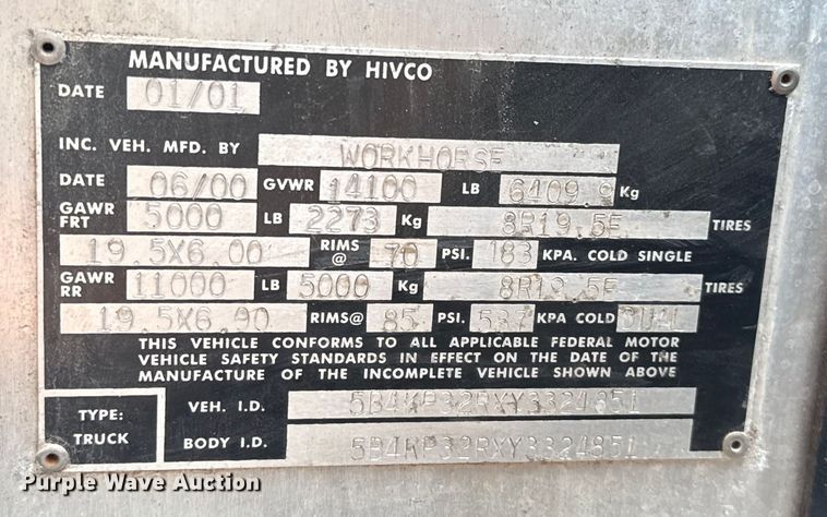 image for item EU2061 2000 Workhorse 1 Ton Nominal food truck