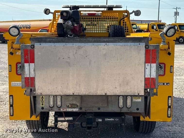 image for item EU2062 2019 Ford F350 Super Duty  utility bed pickup truck