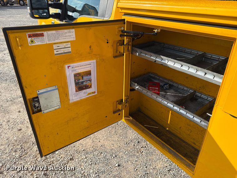 image for item EU2062 2019 Ford F350 Super Duty  utility bed pickup truck