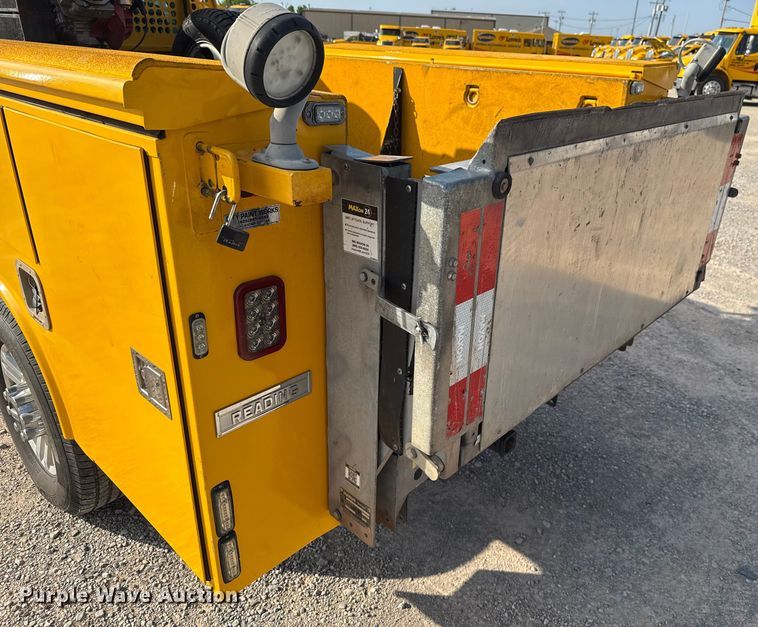 image for item EU2062 2019 Ford F350 Super Duty  utility bed pickup truck