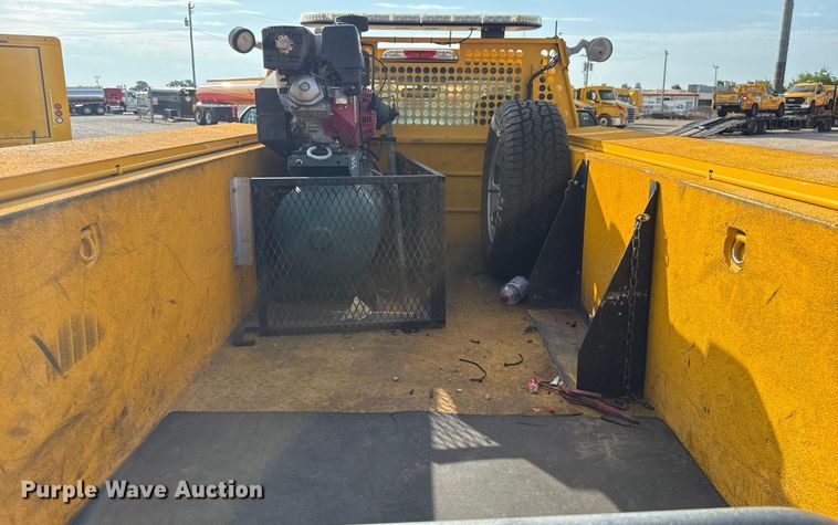 image for item EU2062 2019 Ford F350 Super Duty  utility bed pickup truck